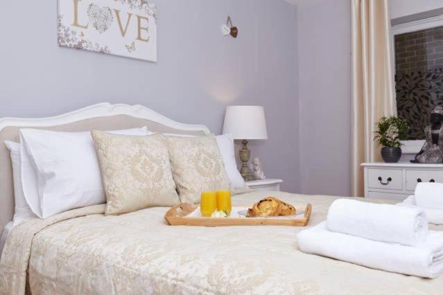 Three Bedroom Apartment By Beautiful Park London Bagian luar foto