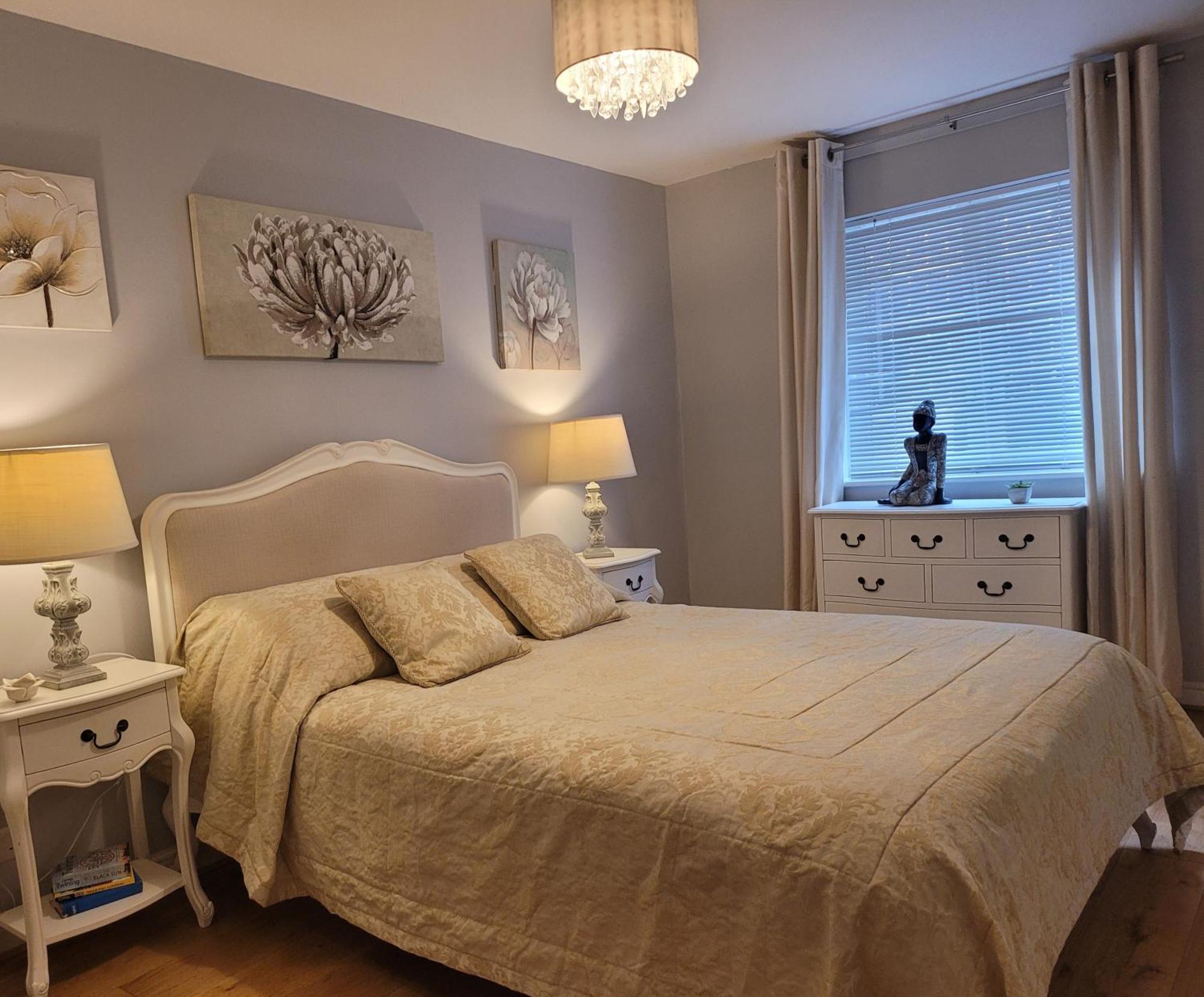 Three Bedroom Apartment By Beautiful Park London Bagian luar foto