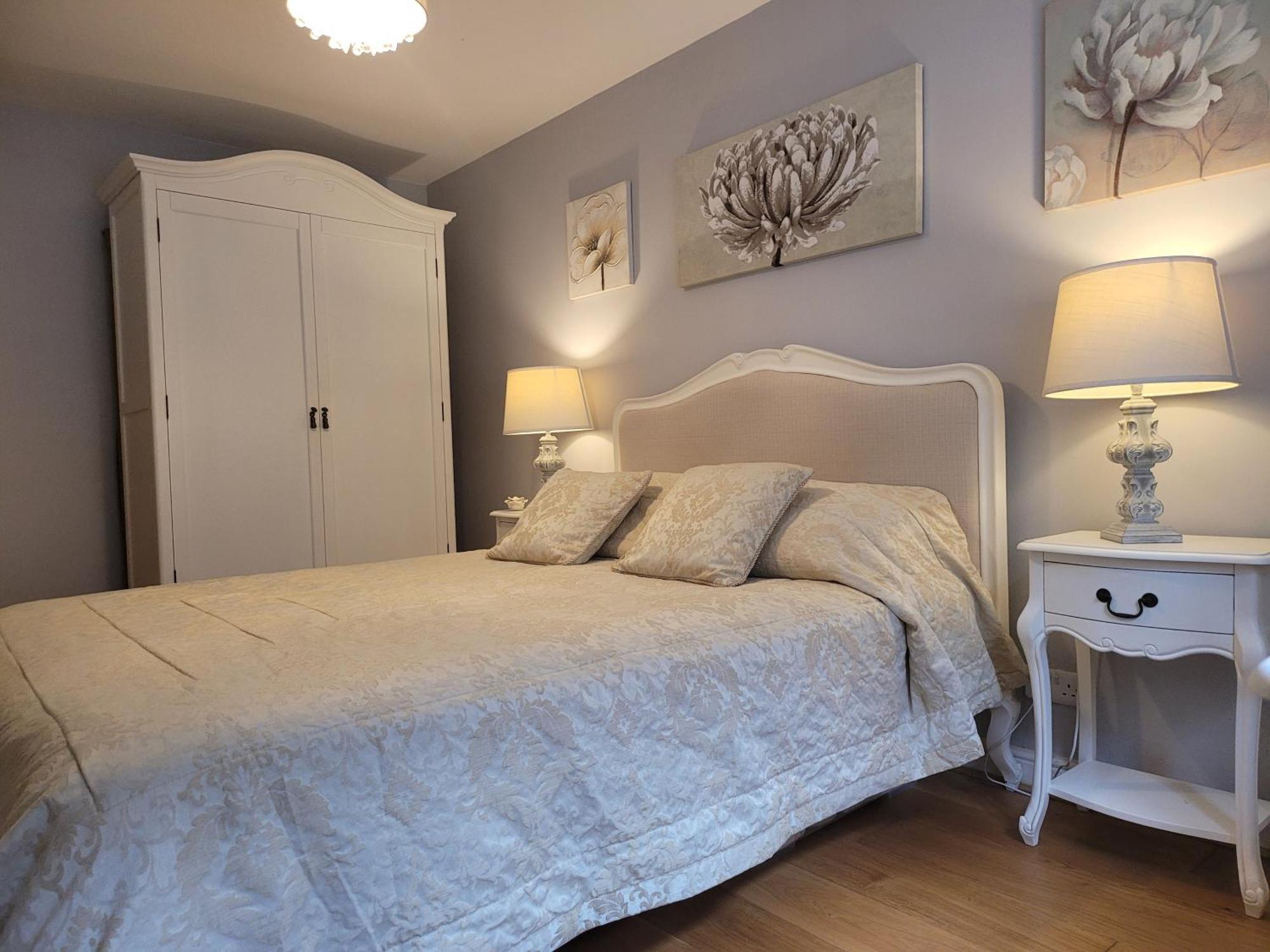 Three Bedroom Apartment By Beautiful Park London Bagian luar foto