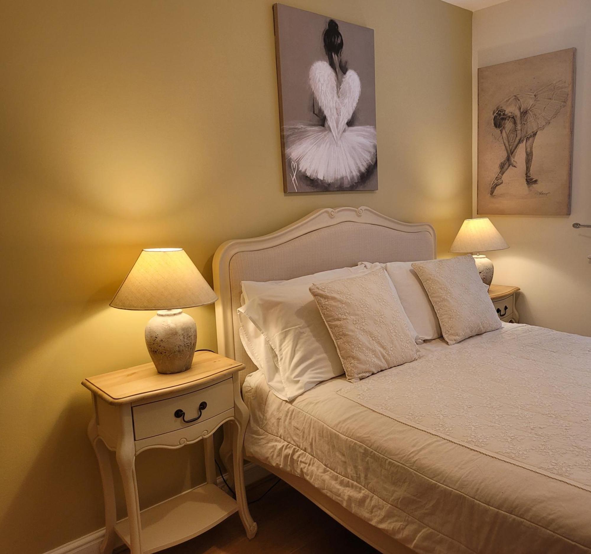 Three Bedroom Apartment By Beautiful Park London Bagian luar foto